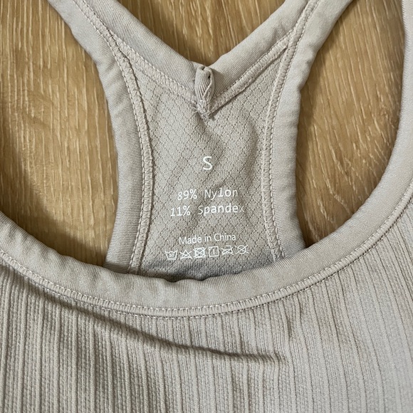 Beige/Gray Ribbed Tank Top - Picture 2 of 2